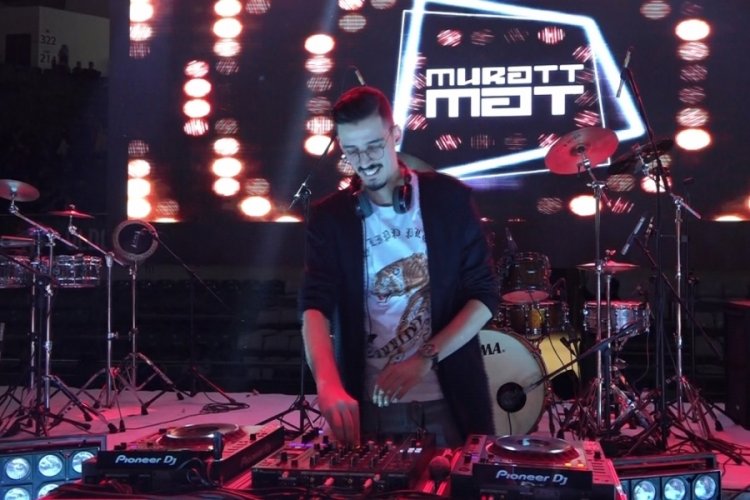 Muratt Mat yeni albüm için gün sayıyor