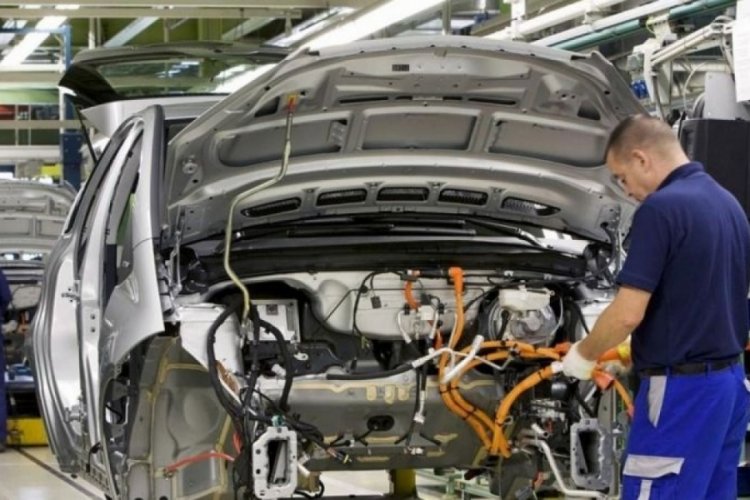 Otomotiv &uuml;retimi y&uuml;zde 5 arttı