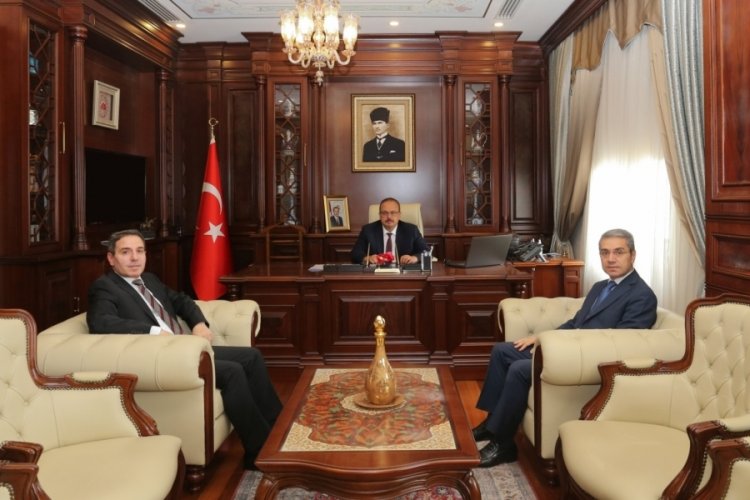Bursa Valisi Canbolat'a Nil&uuml;fer ve Yıldırım Kaymakamlarından veda ziyareti