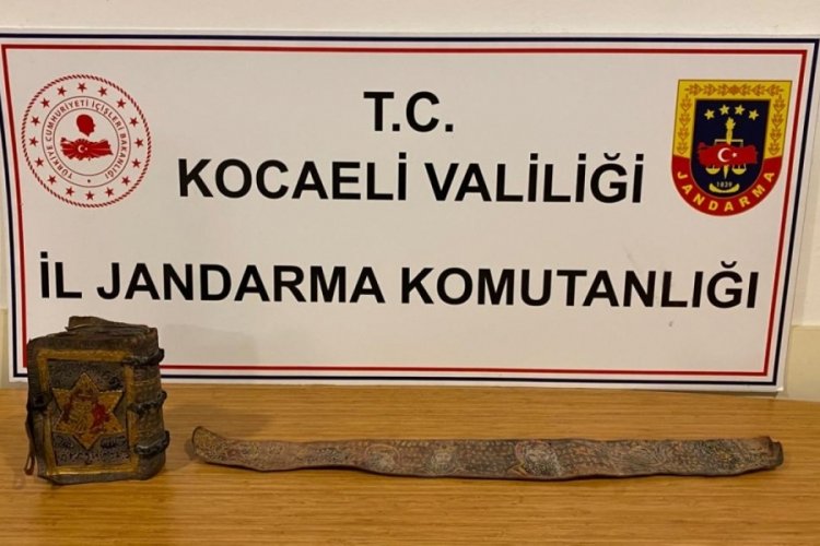 Kocaeli'de tarihi eser olduğu d&uuml;ş&uuml;n&uuml;len kemer ve kitap bulundu