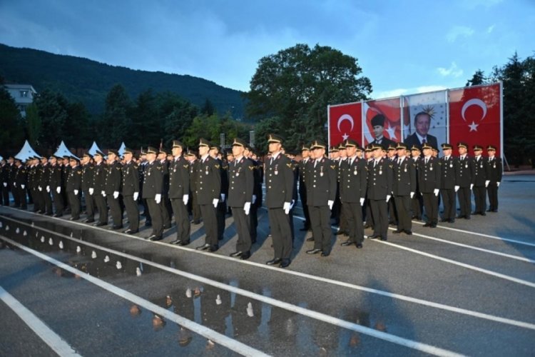 Bursa'da Işıklar 349 mezun daha verdi