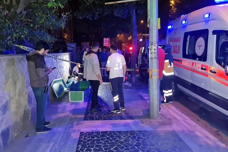 D&uuml;zce'de bir kişi d&ouml;ner yerken hayatını kaybetti