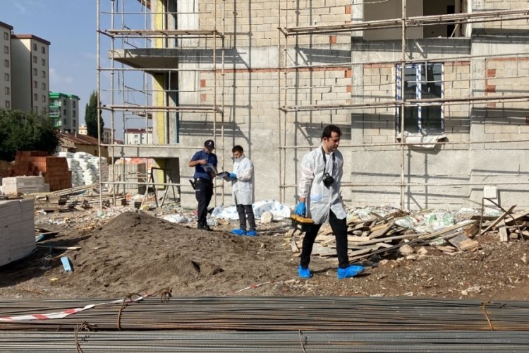 Sivas'ta inşaattan d&uuml;şen iş&ccedil;i yaşamını yitirdi