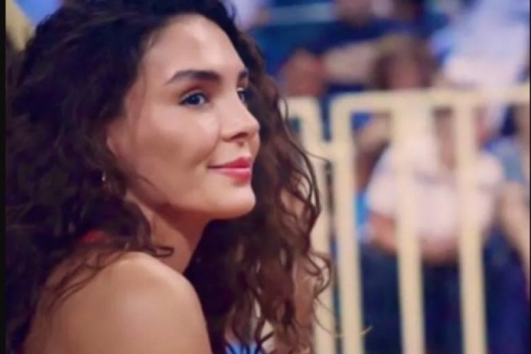 Ebru Şahin, Yunan basınında