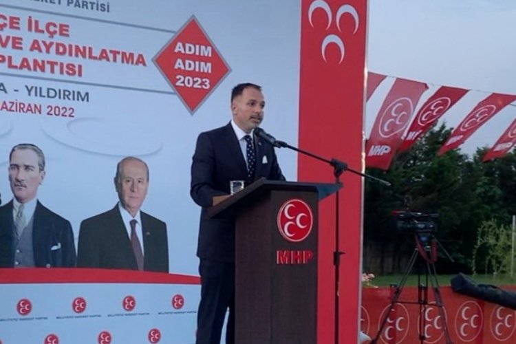 Bursa'da MHP Yıldırım'dan gen&ccedil;lere destek