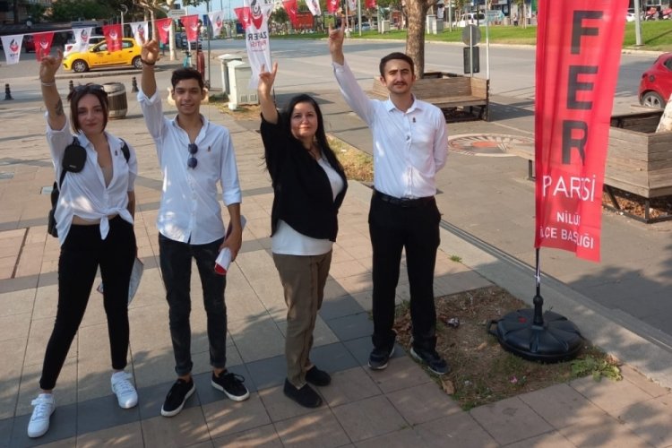 Bursa Nil&uuml;fer'de g&uuml;nlerdir m&uuml;zik parkında zafer marşları &ccedil;alıyor