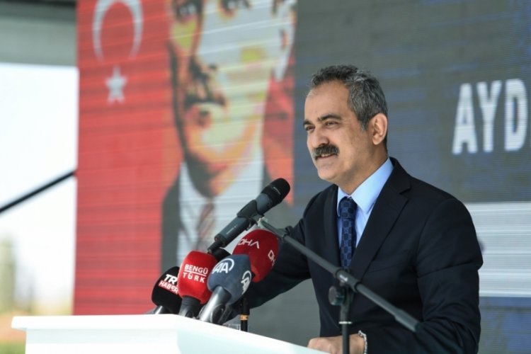 Bakan &Ouml;zer'den k&ouml;y okulları a&ccedil;ıklaması