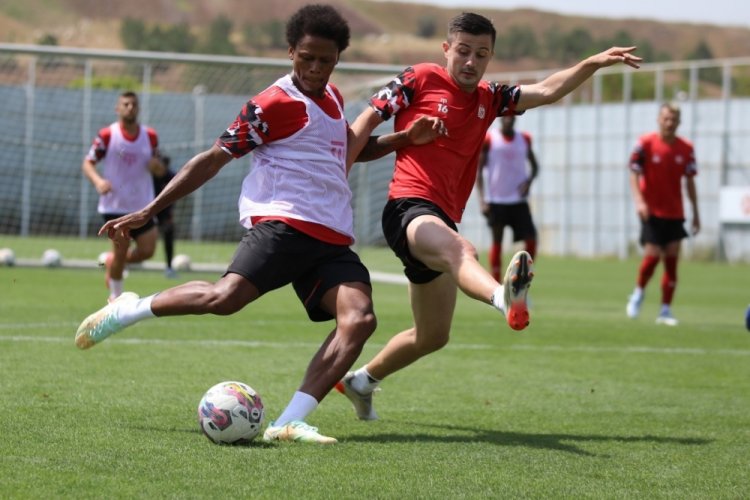 Sivasspor'da Malm&ouml; ma&ccedil;ı hazırlıkları başladı
