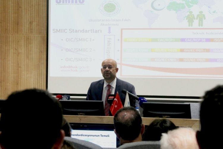 Helal Akreditasyon Kurumu Başkanı Zafer Soylu Bursa'da katıldığı bir seminerde konuştu