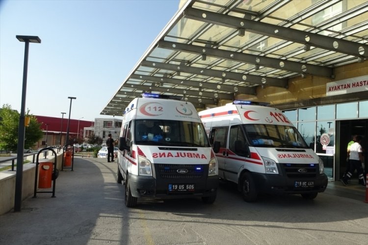 &Ccedil;orum'da tartıştığı kardeşini t&uuml;fekle yaraladı sonra kendini vurdu