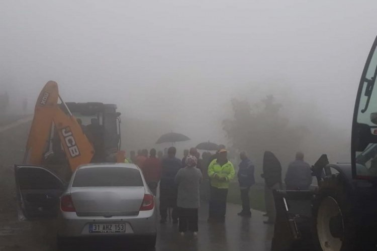 Hatay'da duvarın altında kalan motosikletli hayatını kaybetti