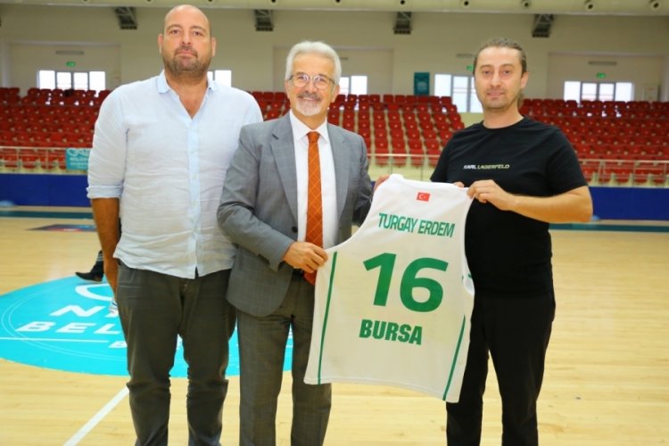 Turgay Erdem'den potanın timsahlarına ziyaret