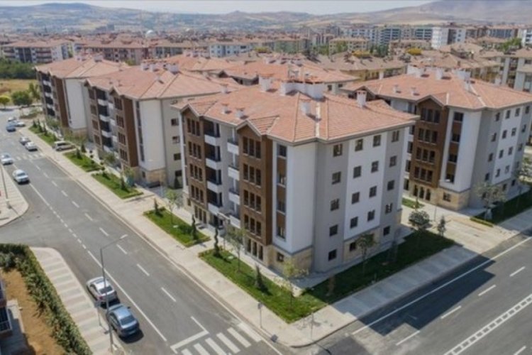 AK Partili &Ouml;d&uuml;n&ccedil; ve CHP'li Aydın a&ccedil;ıklanan sosyal konut projesi detayları hakkında konuştu
