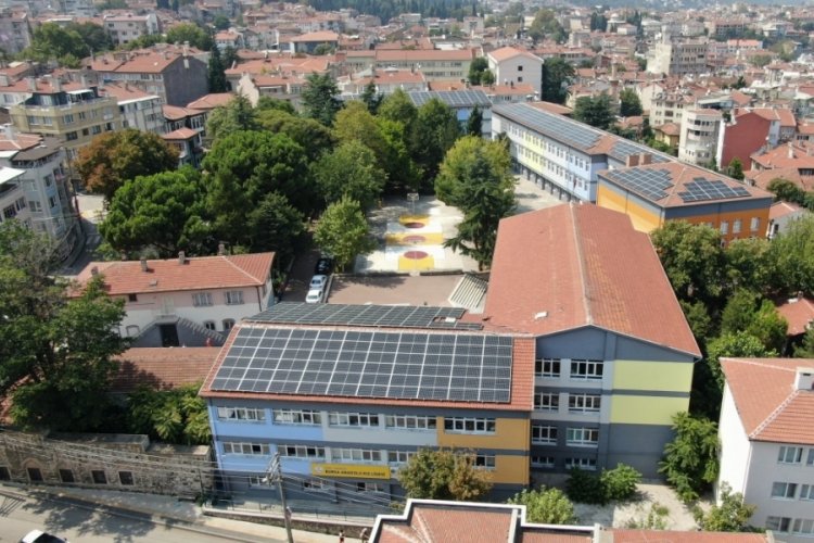 Bursa'da bulunan bir okul kendi enerjisini &uuml;retiyor