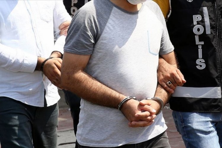 Konya'da silah ka&ccedil;ak&ccedil;ılığı yaptığı iddia edilen 2 ş&uuml;pheli yakalandı