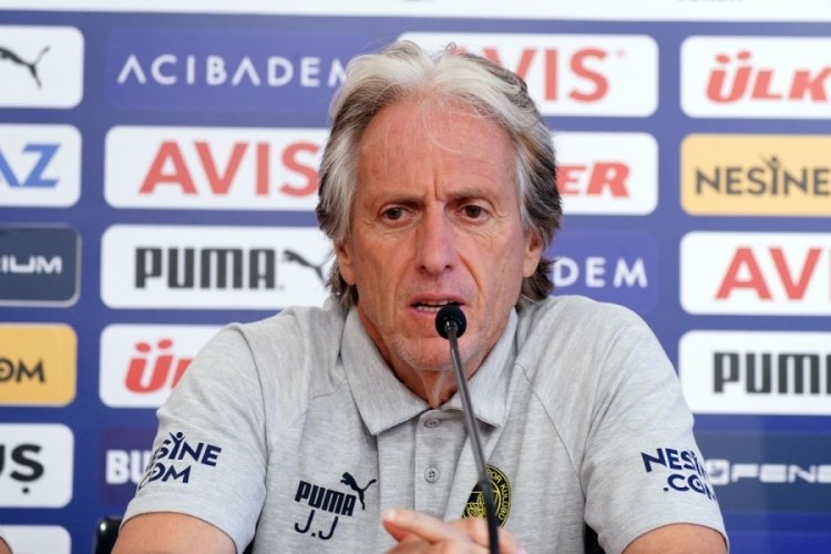 Jorge Jesus: Gruplara kalmayı garantilemek istiyoruz