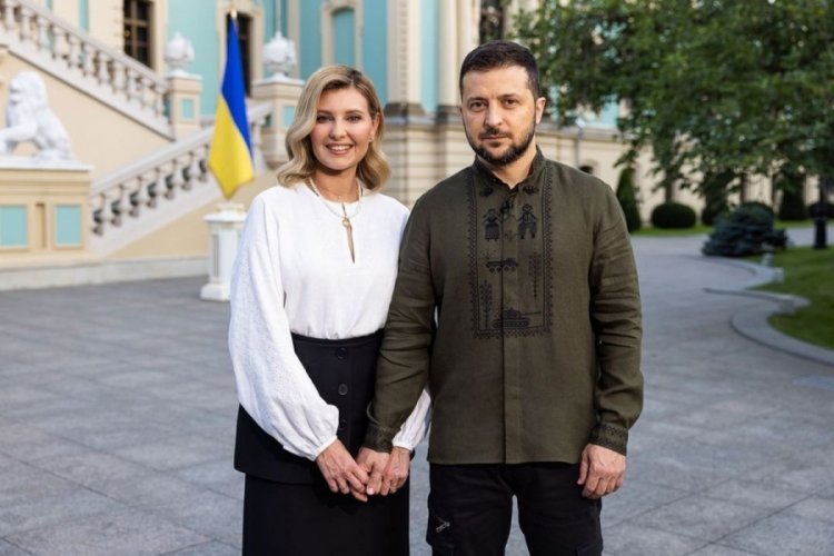 Zelenski'nin g&ouml;mlek tercihi sosyal medyada g&uuml;ndem oldu