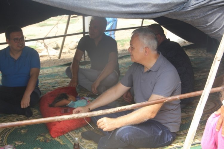 Bursa Akademik Odalar Birliği heyetinden İneg&ouml;l'deki mevsimlik iş&ccedil;ilere anlamlı ziyaret