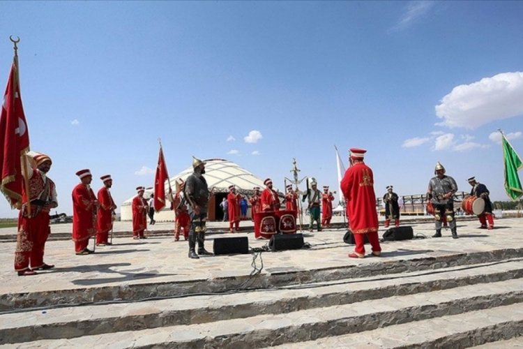 Bursa'dan 150 kişilik ekip Malazgirt'te