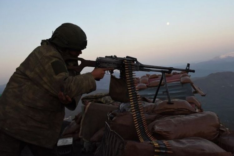 1 PKK'lı ter&ouml;rist daha ikna yoluyla teslim oldu