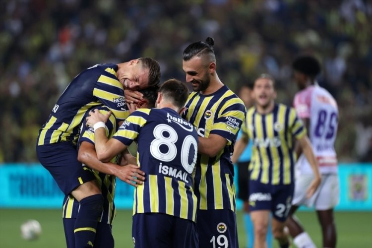 Fenerbah&ccedil;e şovla gruplara kaldı: Fenerbah&ccedil;e 4 - 1 Austria Wien