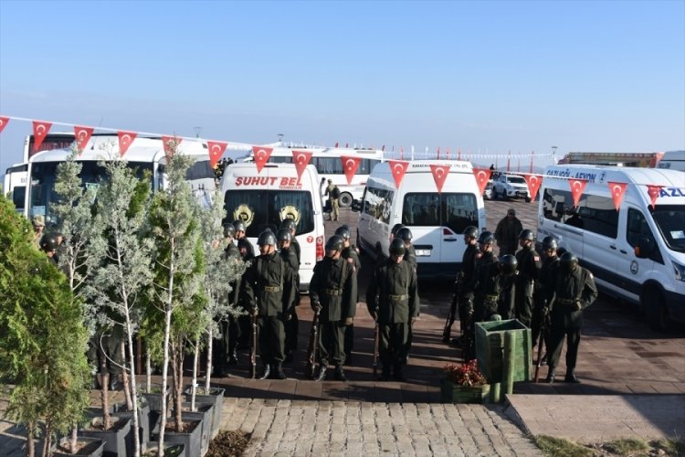 Afyonkarahisar'da, B&uuml;y&uuml;k Taaruz y&uuml;r&uuml;y&uuml;ş&uuml; Atat&uuml;rk Anıtı'nda son buldu