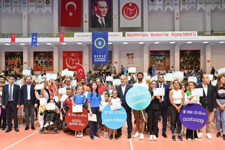 Bursa'da Yaz Spor Okulları sona erdi