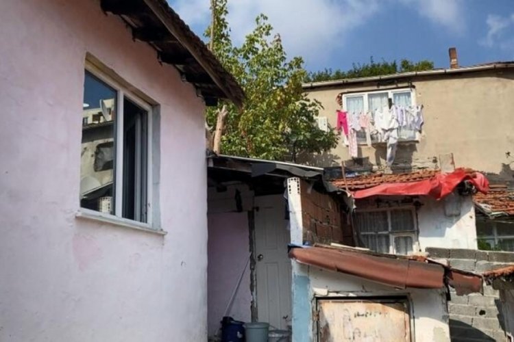 &Ouml;nce eşini daha sonra yeğenini &ouml;ld&uuml;rd&uuml;