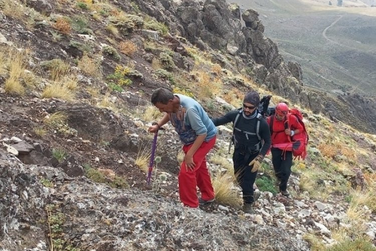 Niğde Aladağlar'da kaybolan dağcı 10 saat sonra kurtarıldı