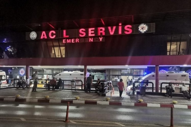 İzmir'de sinir krizi ge&ccedil;irip annesini defalarca bı&ccedil;aklayan zanlı tutuklandı