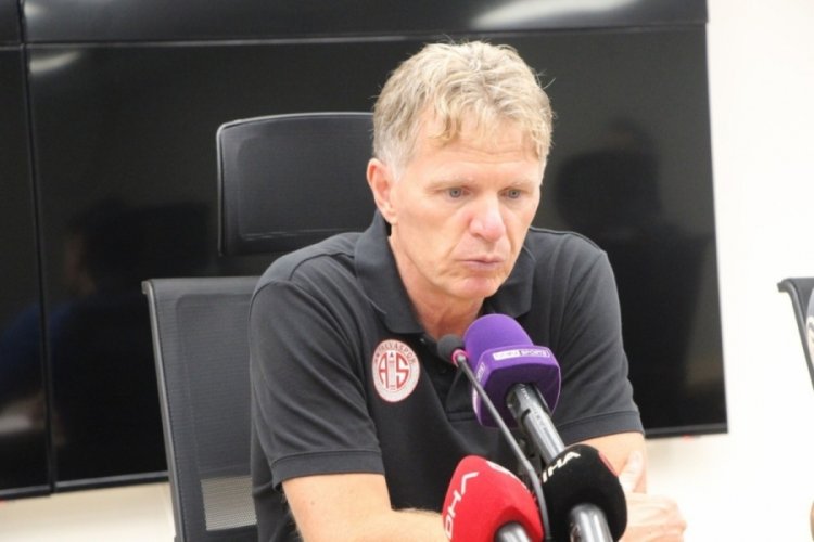 Alfons Groenendijk: Bireysel anlamda hatalar yaptık