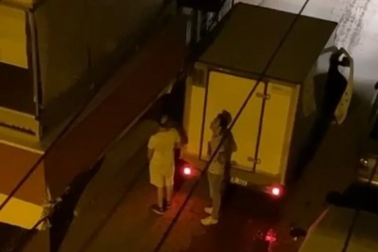 Bursa'da yaşlı &ccedil;ifte tehdit: Şikayet edersen boğazını keserim
