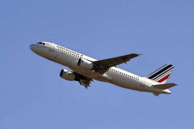 Kokpitte kavga eden Air France pilotları g&ouml;revden alındı