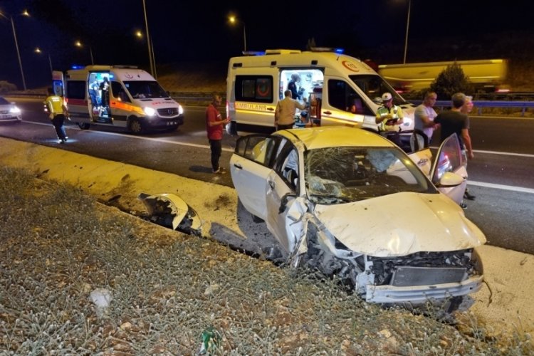 Adana'da otomobil takla attı: 4 yaralı