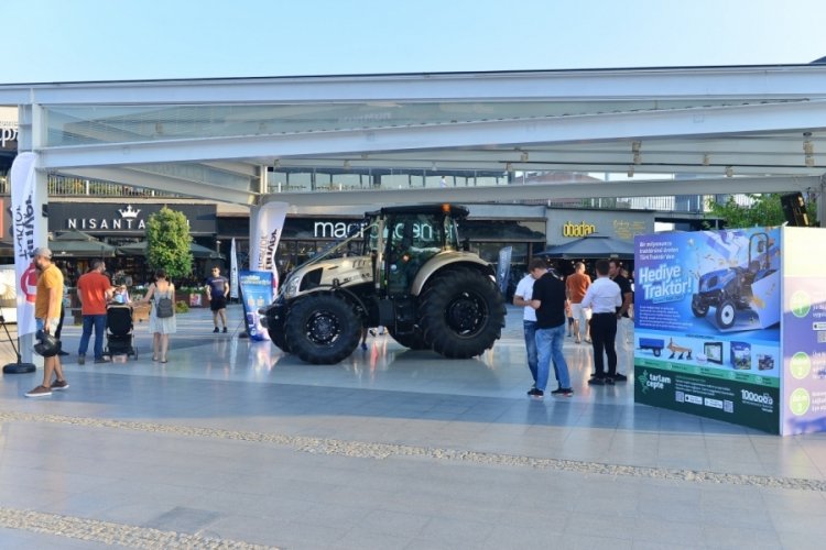 1 milyonuncu trakt&ouml;re Bursa'da b&uuml;y&uuml;k ilgi