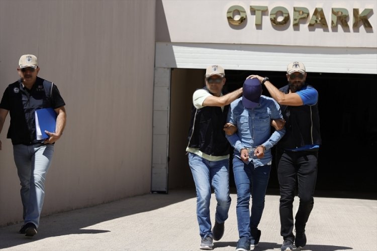 Antalya'da orman yakma talimatı verilen ş&uuml;pheli adliyeye sevk edildi