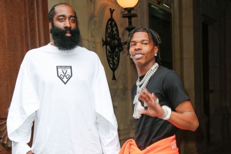 BD'li rap&ccedil;i Lil Baby, arkadaşı James Harden'a doğum g&uuml;n&uuml;nde dudak u&ccedil;uklatan hediye
