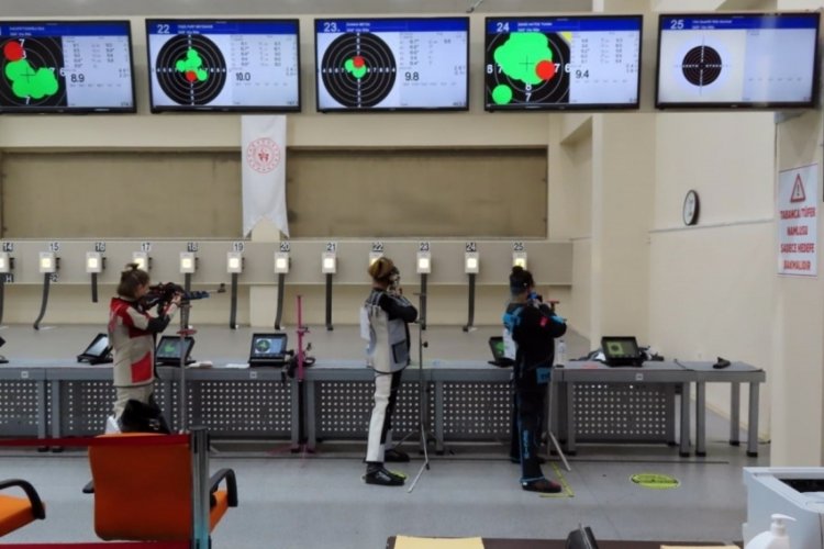 Bursa'nın Osmangazi'li atıcıları şampiyonaya damga vurdu