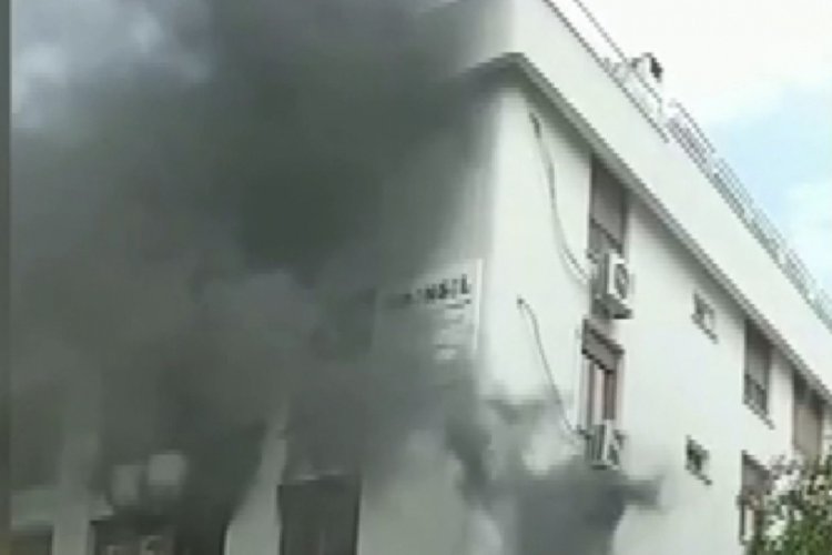İstanbul'da g&uuml;zellik merkezinde yangın &ccedil;ıktı