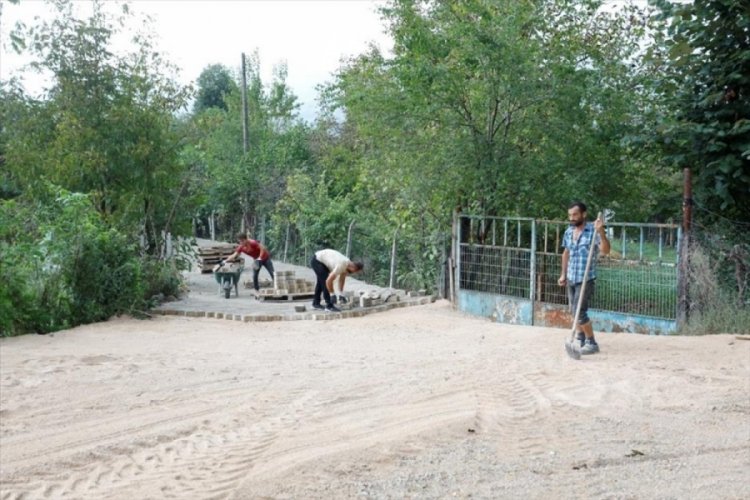 İneg&ouml;l'de Sokaklar Parke Taşıyla Konfora Kavuşuyor