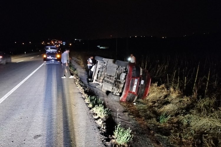 Samsun'da hafif ticari ara&ccedil; şarampole devrildi: 7 kişi yaralandı
