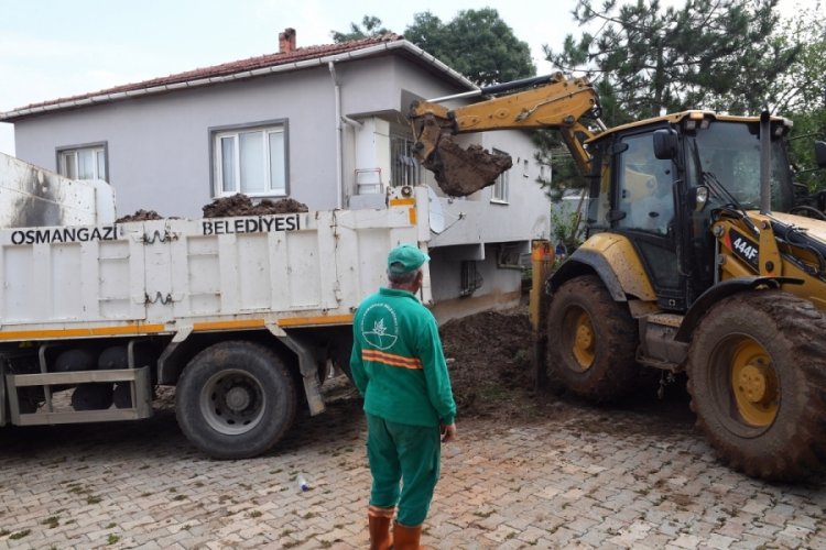 Osmangazi felaketin yaralarını sarıyor
