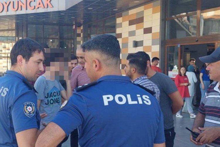 13 yaşındaki &ccedil;ocuk evdeki altınları bozdurup telefon dolandırıcılarına verdi