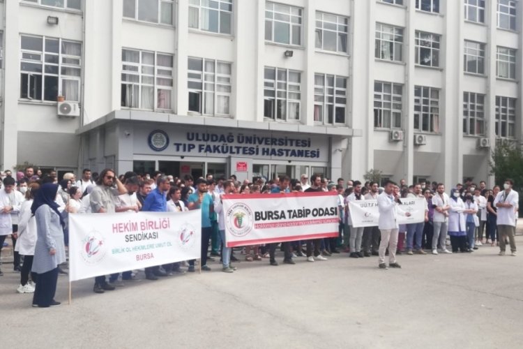 Bursa'da hekimler &ouml;zl&uuml;k haklarının iyileştirilmesi i&ccedil;in bir araya geldi