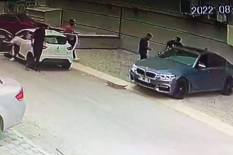 Bursa'da 3 kişiyi ka&ccedil;ırıp 15 milyon TL fidye istediler