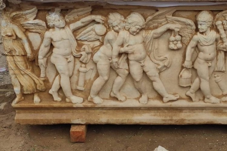 Bursa'da 2 bin yıllık lahit bulundu