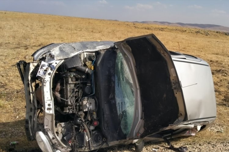 Tayini &ccedil;ıkan &ouml;ğretmen trafik kazasında hayatını kaybetti