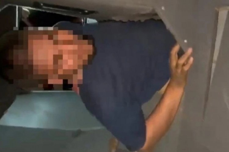 Van'da ka&ccedil;ak g&ouml;&ccedil;menler, otob&uuml;ste yakalandı
