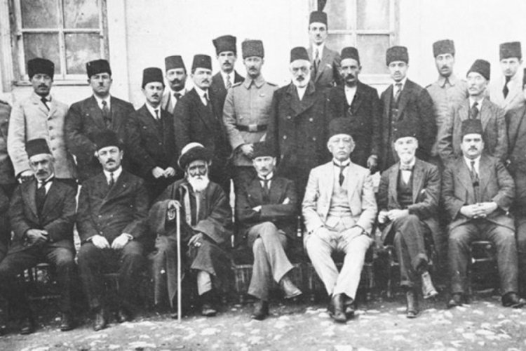 Yurdun tamamını kapsayan ilk &ouml;rg&uuml;tsel faaliyet: Sivas Kongresi 103 yaşında