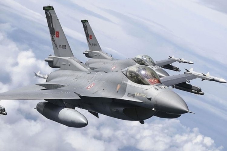 Yunanistan'dan Ege'de provokasyon